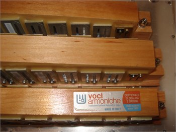 Topas-IV-96/37-WH-IS Topas IV Аккордеон 37/96/IV/11/5, белый, итал. пластины, Weltmeister Topas-IV-96/37-WH-IS - фото 27688