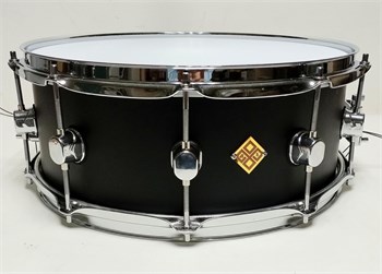 Мастерская Бехтеревых MBb-m-1506-10-BL Малый барабан 15х6", берёза, с металлическими ободами MBb-m-1506-10-BL