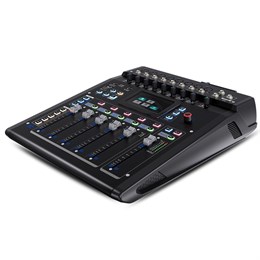 SVS Audiotechnik mixers DMF-12 Цифровой микшерный пульт DMF-12