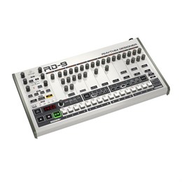 BEHRINGER RD-9 - классическая аналоговая/цифровая драм-машина, 64-шаговый секвенсор RD-9