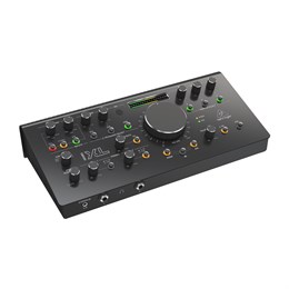 BEHRINGER STUDIO XL - мониторный контроллер и USB звуковой интерфейс STUDIO XL