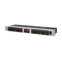 BEHRINGER MIC2200 V2 - ламповый предусилитель для микрофонов/лин.источников (MIC2200) 2-канальный MIC2200 V2